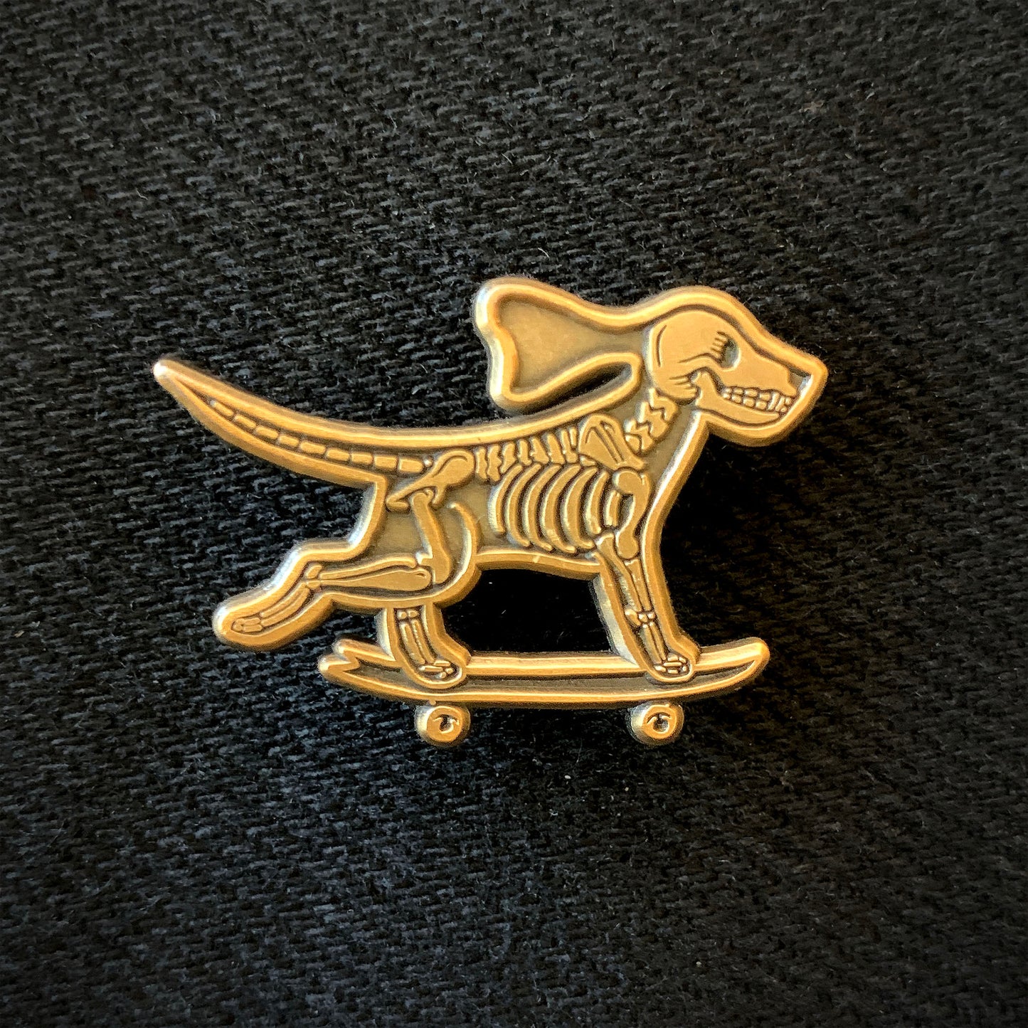 Skeleton Skate Dog Pin Gold